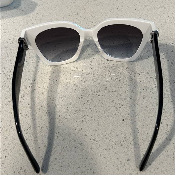 Marc Jacobs 182/S Oversized White Gradient Sunglasses | Luxe - Picture 9 of 15